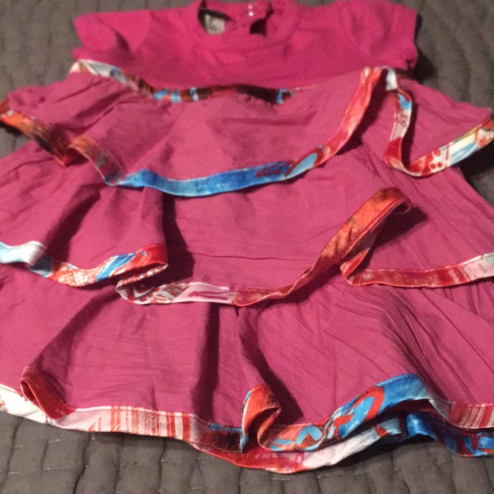 Save the queen curcus dress 9-12 m